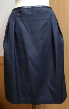 未使用 黒 タイトスカート バックスリット