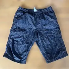 プーマPUMA黒ドット柄ショートパンツＸＬ