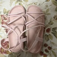 ピンク ストラップサンダル