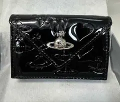 300円オークションVivienne Westwood がブラック エナメル
