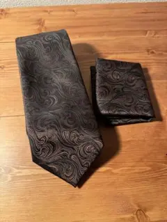 ネクタイ ブラウン チーフ付き