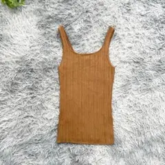 バナナリパブリック【M】リブ編み テラコッタ タンクトップ タイトフィット 春夏のサムネイル