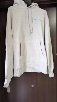Champion グレー フード付きパーカー　青タグ