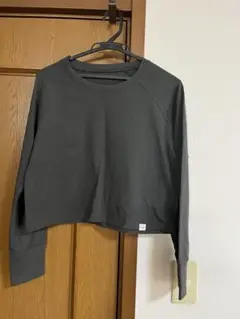 ショート丈　ロングTシャツ