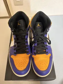 ナイキ エアジョーダン1 MID レイカーズカラー 紫×黄