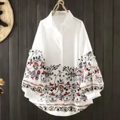 【新作】華やか花柄✿刺繍入り　ゆったりトップス✿春夏　デートにも最適　薄地