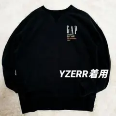 YZERR着用 GAP スウェット 黒 オールド書体 トレーナー ギャップ