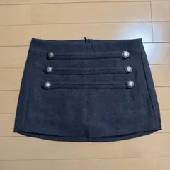ダークグレー ボタン付きタイトスカート ナポレオンのサムネイル