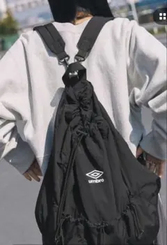 UMBRO ドローストリング バックパック ブラックのサムネイル