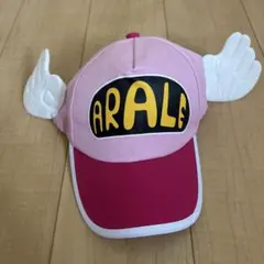 ARAL翼付きピンクキャップ