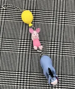 くまのプーさん　つながるフィギュア　イーヨーと　ピグレッド