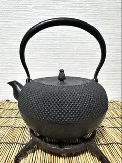 おそらく未使用品、保管品 南部正圓堂造 15型アラレ 南部鉄瓶 南部