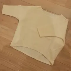 ＊クリーニング済み＊　グレースコンチネンタル　クリーム色 五分袖トップス