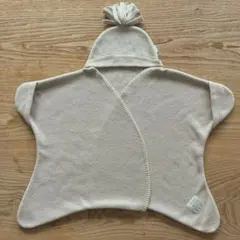 Tuppence and Crumble 星型おくるみ カラー：オートミール