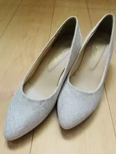 パンプス シルバー ラメのサムネイル