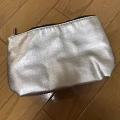 YSL BEAUTE ポーチ シルバー 星柄のサムネイル