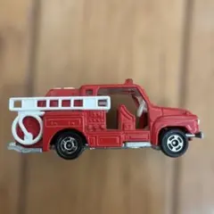 トミカ No.68 いすゞ 消防車