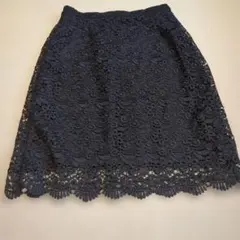 ユニクロ　ネイビー 　フラワーレース タイトスカート