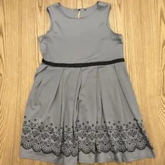 ［超美品］西松屋　セレモニーワンピース130㎝