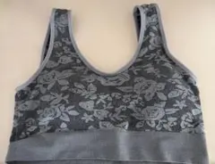 グローバル・ジャパン　ヨガウェア　ブラトップ　M〜Ｌ