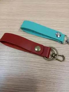 【本革】　シンプル キーホルダー　2カラーのペアセット