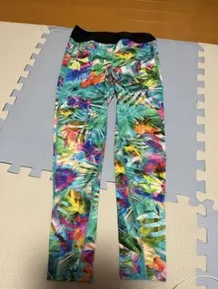 ❤️未使用品❤️カラフルスポーツスパッツ9 号レギンス　グリーン