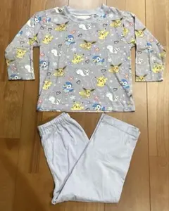 ポケモン　パジャマ　上下セット　女の子　110