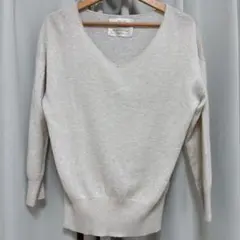 mystywoman ミスティウーマン　アイボリー　春服　Vネックニット