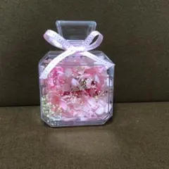 プリザーブドフラワー　アレンジメント　香水瓶型