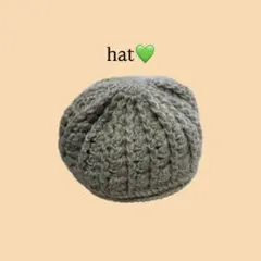 ハンドメイド 編み物 帽子 くすみグリーン 冬用