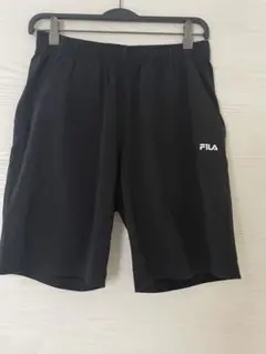FILA 黒 ショートパンツ Mサイズ
