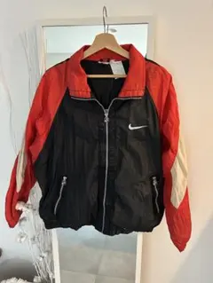ビンテージNike ナイロンジャケット 赤/黒