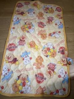アンパンマン　お昼寝布団サイズ　敷パッド