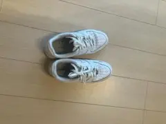 【訳あり・送料込】NIKE AIR FORCE 1 ホワイト