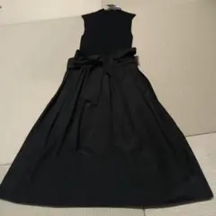 UNTITLED　新品　 黒ワンピース