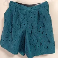 Couture brooch　ターコイズブルー　花柄レースショートパンツ