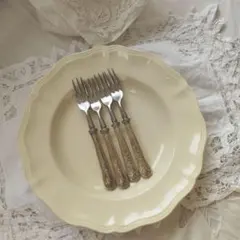 Item thumbnail for item 158de686-6700-41d8-99e0-d10f64bef42f