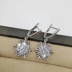 p42大振りキラキラダイヤモンド風ピアスリングピアス