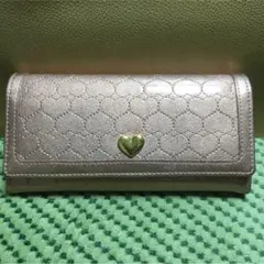 メナード 長財布のサムネイル