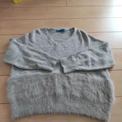 グレー Vネック セーター
