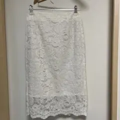 美品　サイズM GU ホワイトレースタイトスカート ベージュの裏地あり