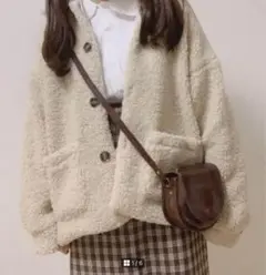 Cham. ベージュ ボアコート