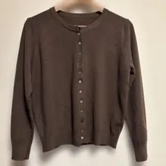 ブラウン ボタン付き 長袖カーディガン