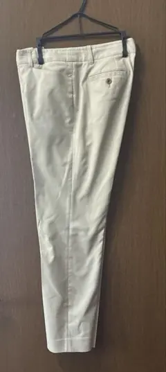 ベージュ系 クロップドパンツ