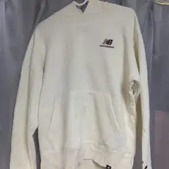 New Balance ホワイトパーカー
