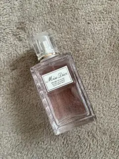 ミスディオール　シルキーボディミスト