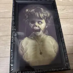 フライングタイガー恐怖の絵画　ハロウィンディスプレイ　ホーンテッドピクチャー新品