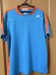 バドミントン背面ウェア
