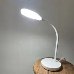 ニトリ　LEDデスクライト YP100DL-WH ホワイト