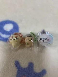 ちいかわ　マスコットチャームつきビスケット　セット